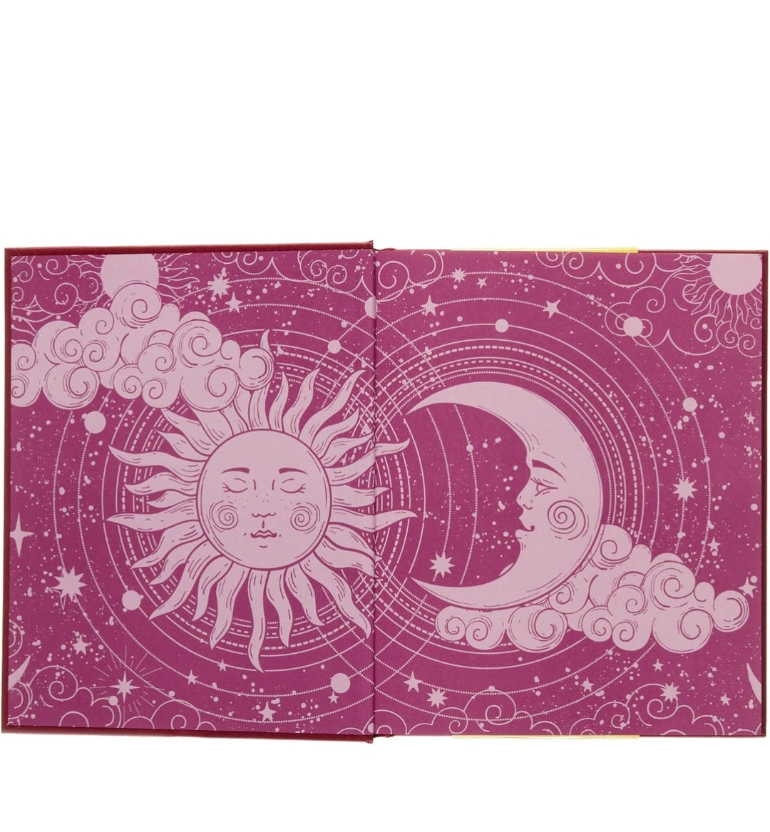 Sahar Huneidi Palmer
The Book of Tarot: A Spiritual Key to Understanding the Cards