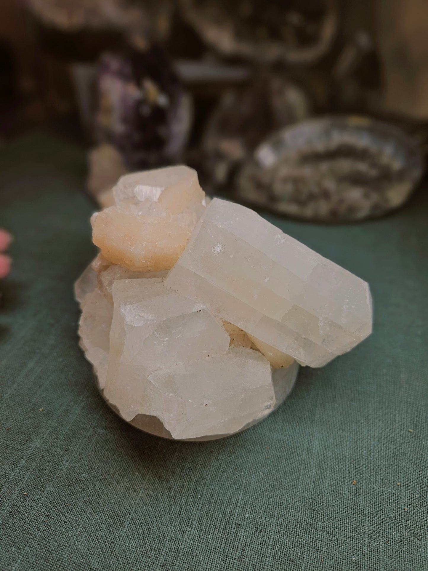 Stilbite, Apophyllite Collectors piece